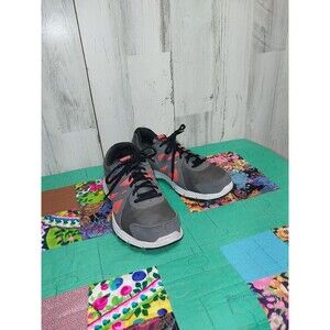 Nike Revolution 2 Sneakers Size 6Y 555082-017